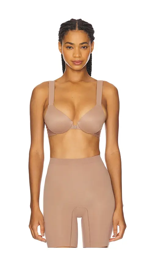 SPANX Spanxsmooth Bra-lleujah Full Coverage Bra | Image 1 SPANX Spanxsmooth Bra-lleujah Full Coverage Bra | Image 1