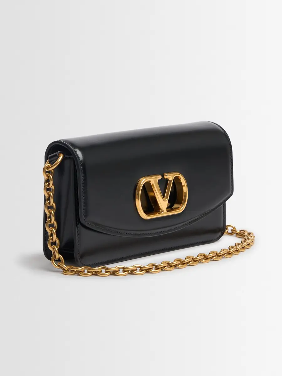 VALENTINO GARAVANI Small Shiny Leather Clutch | Thumbnail 4