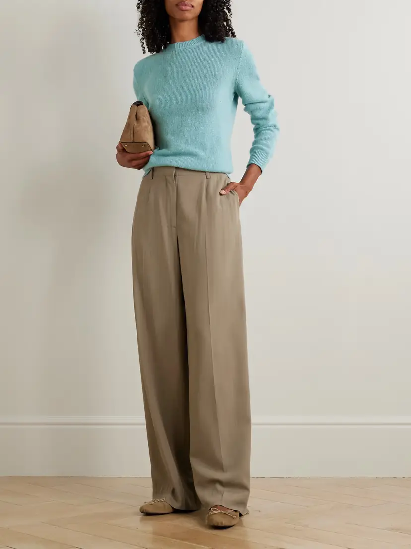 Loro Piana Fobello Cashmere Sweater | Thumbnail 2 Loro Piana Fobello Cashmere Sweater | Thumbnail 2