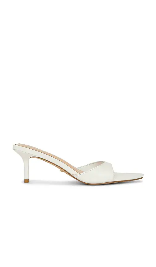RAYE Chad Sandal | Image 1 RAYE Chad Sandal | Image 1