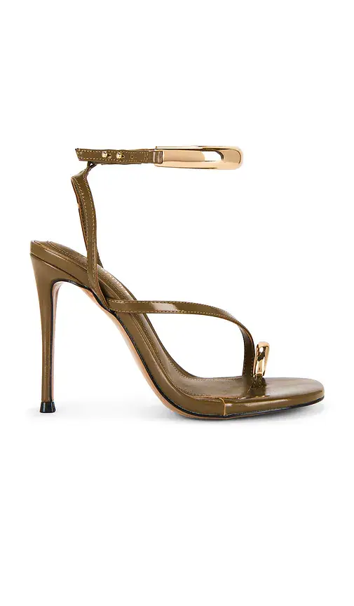 Steve Madden Tia Sandal | Image 1 Steve Madden Tia Sandal | Image 1