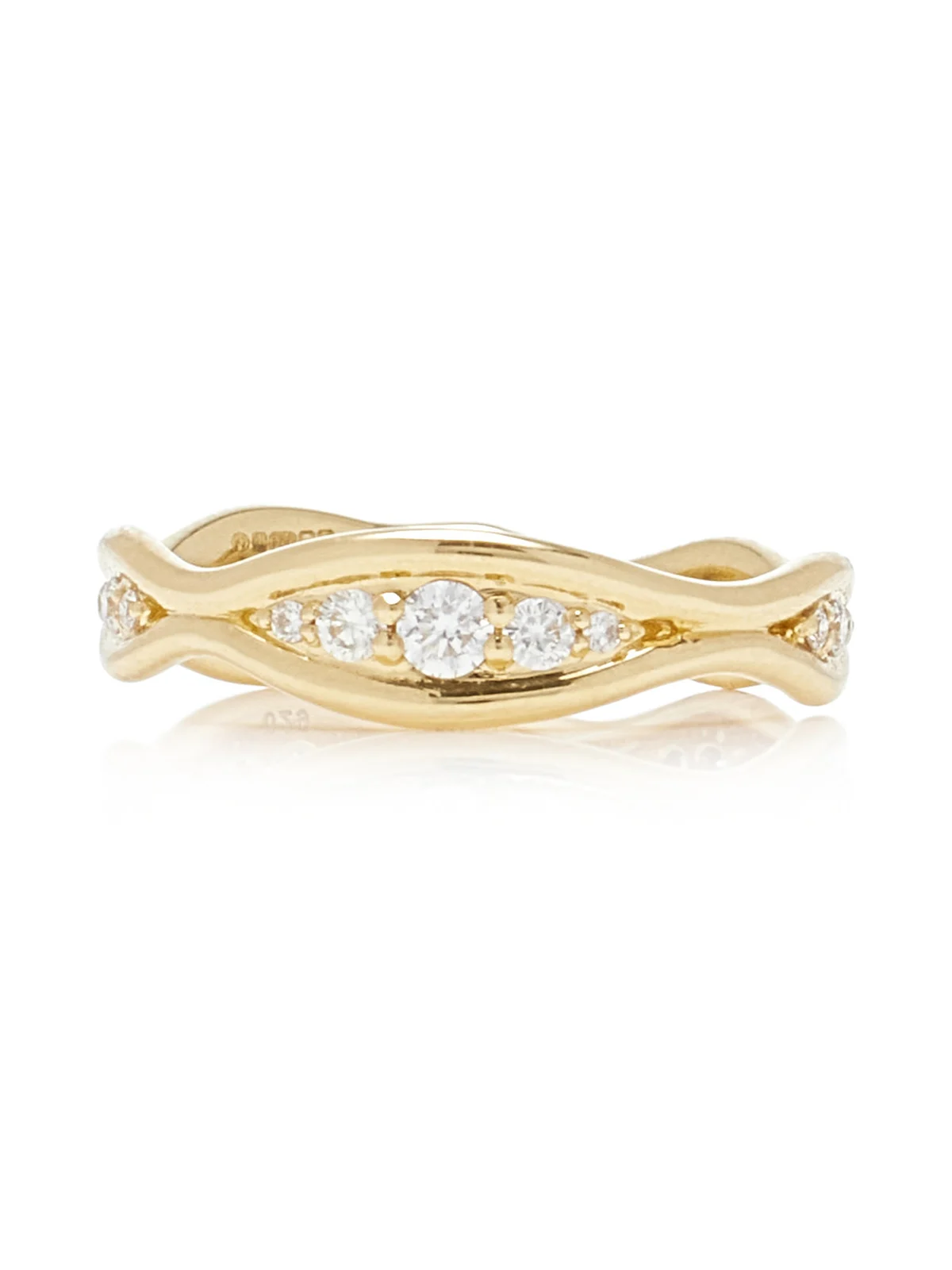 The Fluid Diamonds 18K Yellow Gold and Diamond Ring The Fluid Diamonds 18K Yellow Gold and Diamond Ring