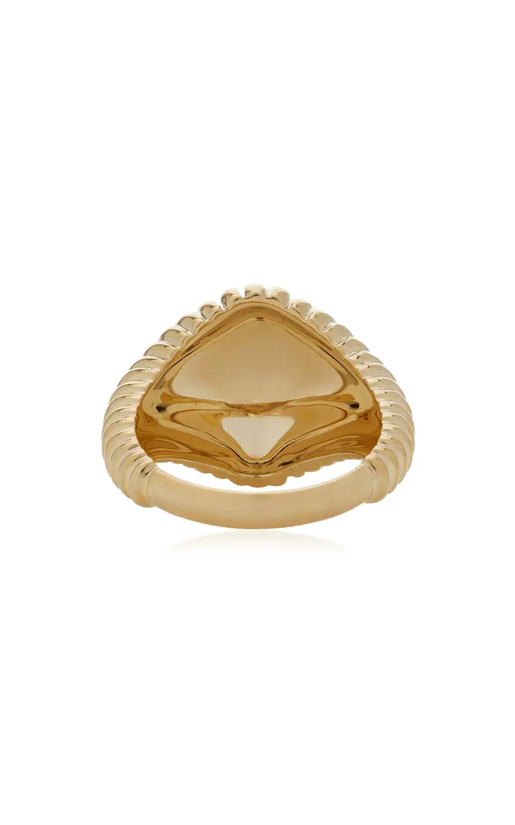 Yvonne Léon Berlingot 9K Yellow Gold Diamond Signet Ring | Thumbnail 5 Yvonne Léon Berlingot 9K Yellow Gold Diamond Signet Ring | Thumbnail 5