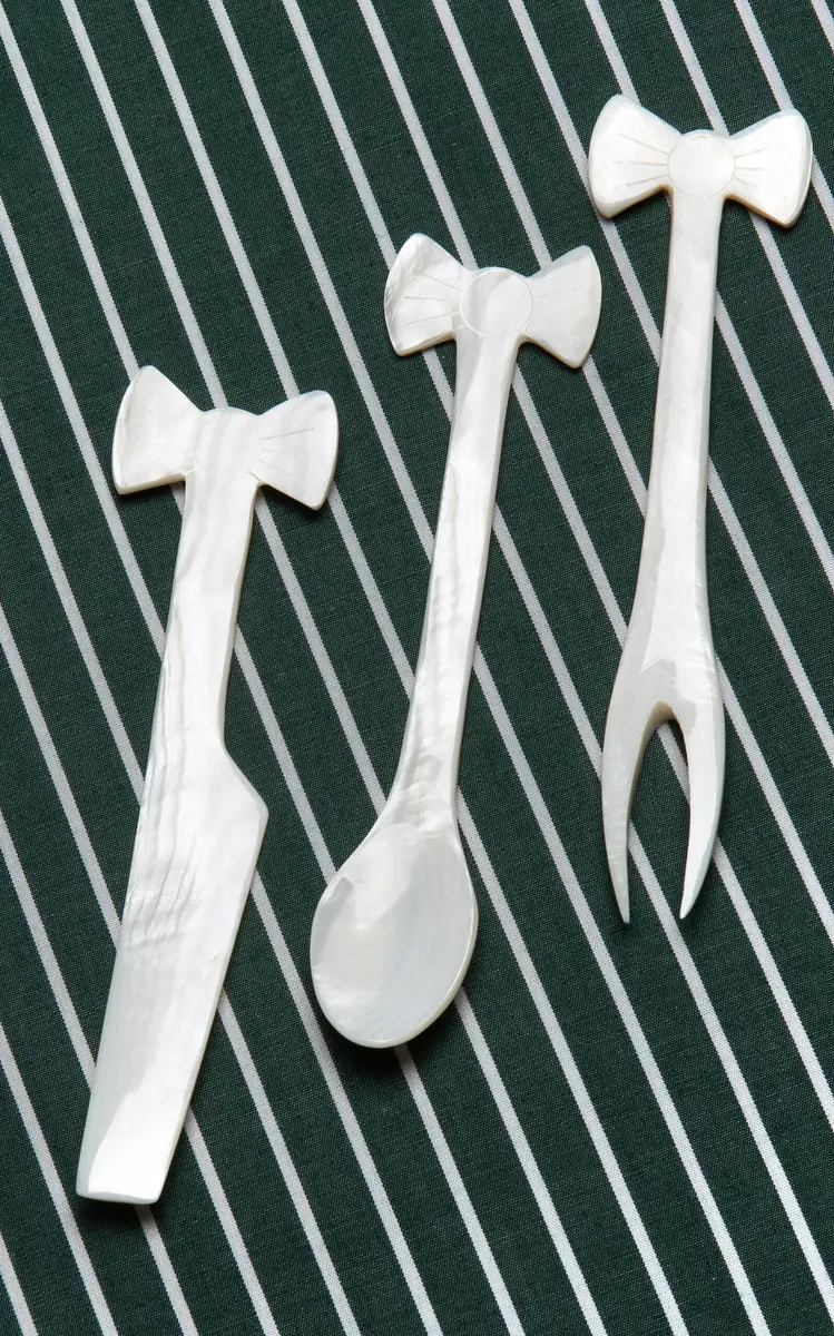 Gohar World Set-of-Three Bow Mother of Pearl Serving Set | Thumbnail 2