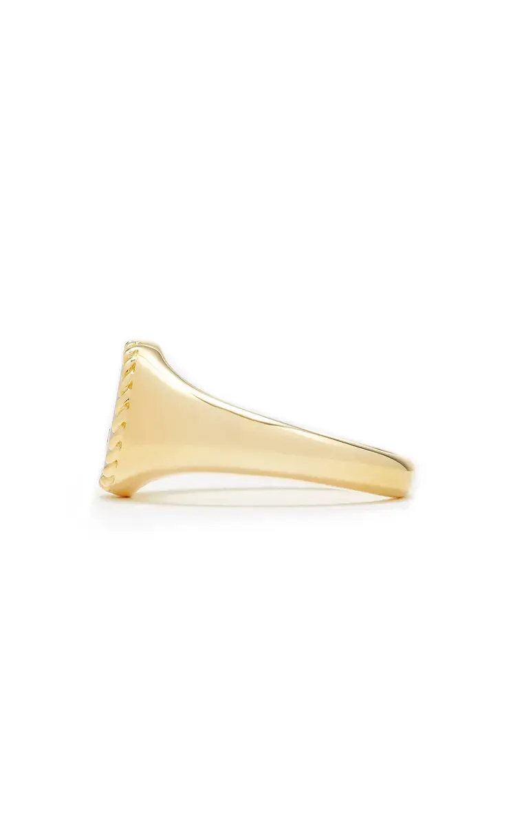 Yvonne Léon 9K Yellow Gold Signet Diamond Ring | Thumbnail 4 Yvonne Léon 9K Yellow Gold Signet Diamond Ring | Thumbnail 4