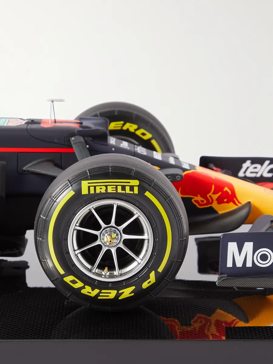 Amalgam Collection Red Bull Racing Honda RB16B Sergio Pérez (2021) 1:8 Model Car - Men | Thumbnail 2