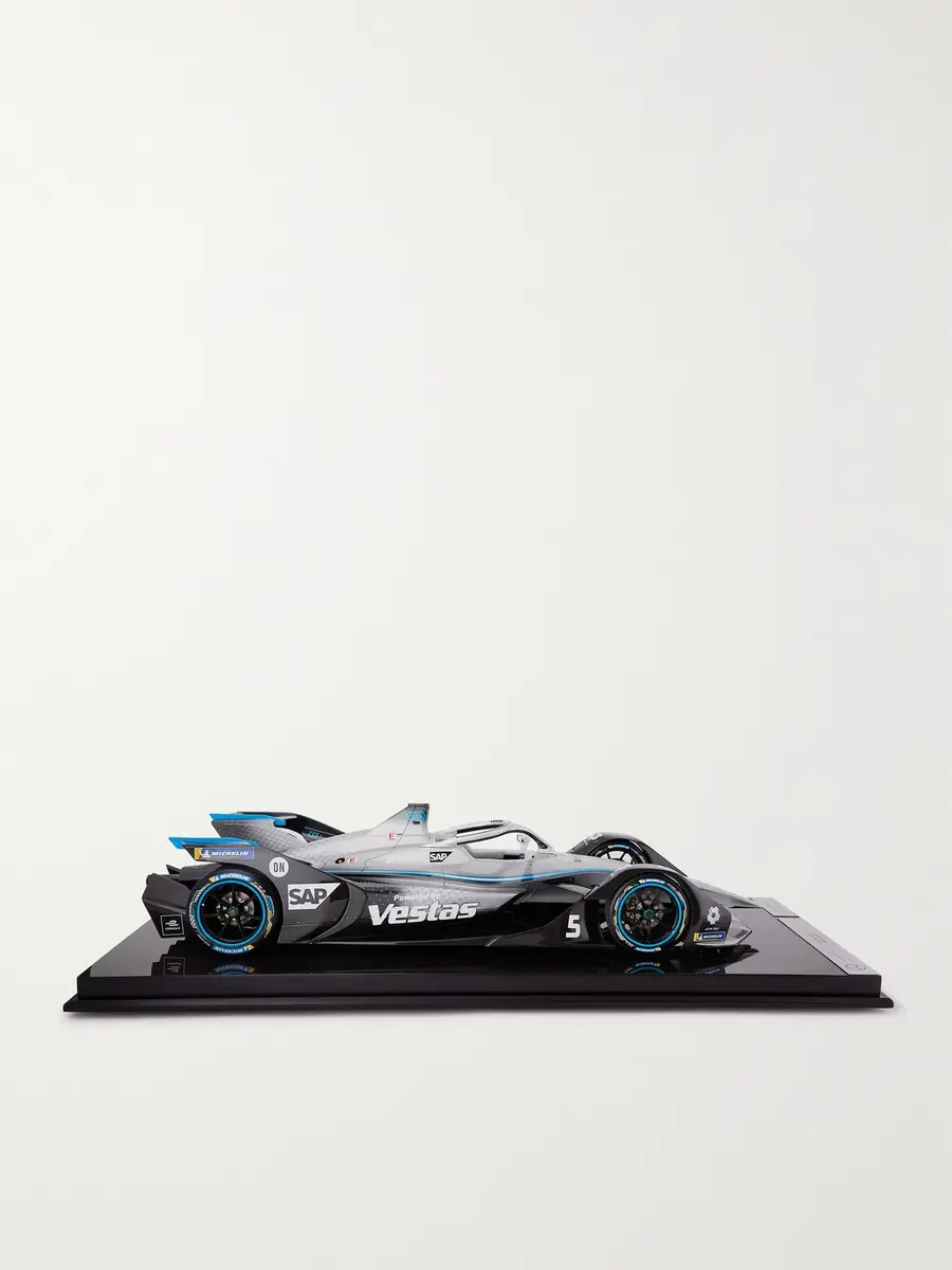 Amalgam Collection Mercedes-Benz EQ Silver Arrow 01 1:8 Model Car - Men | Thumbnail 3