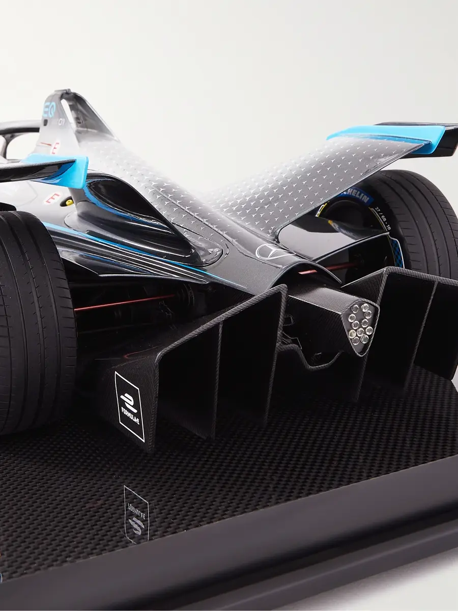 Amalgam Collection Mercedes-Benz EQ Silver Arrow 01 1:8 Model Car - Men | Thumbnail 6