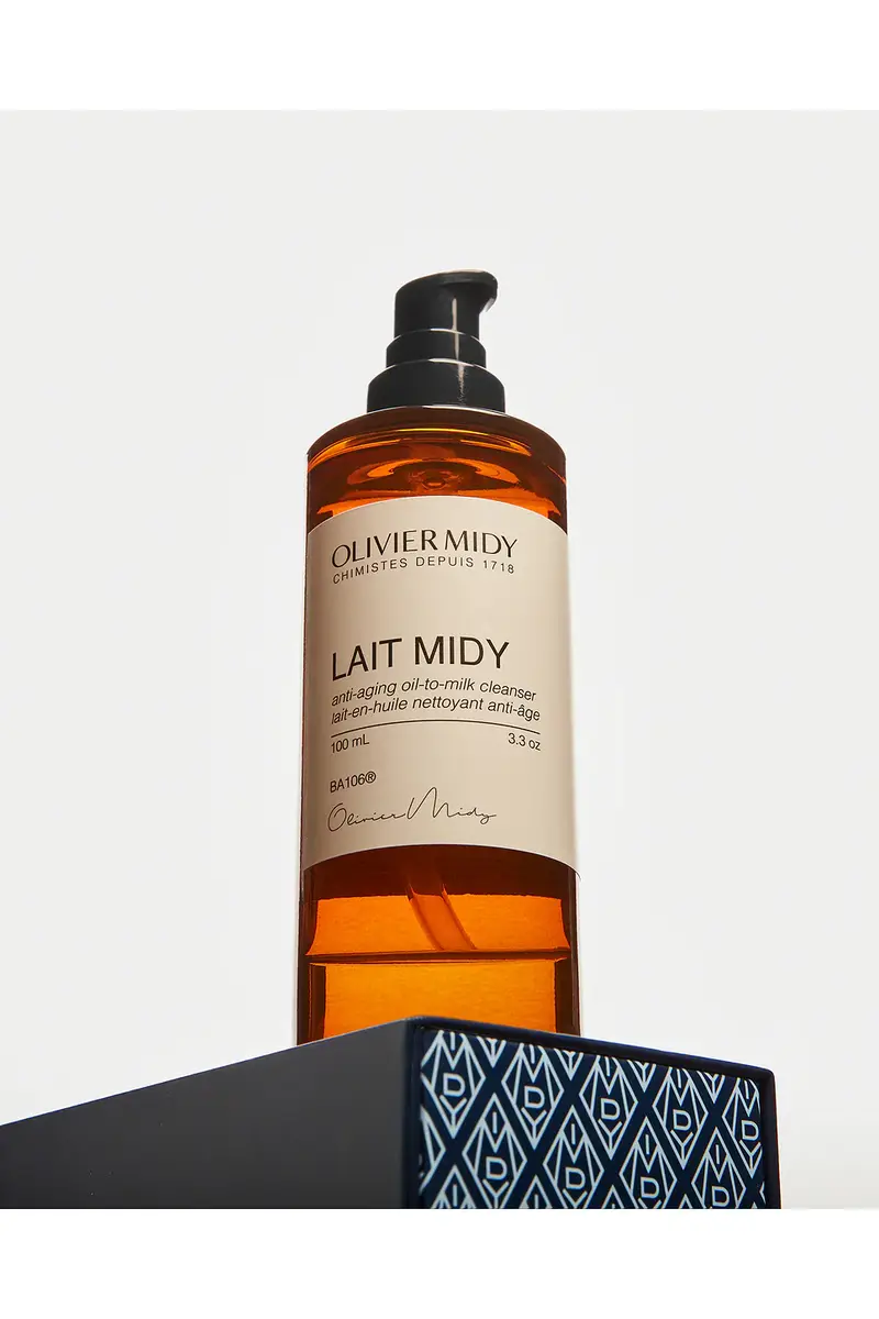 Olivier Midy Lait Midy Anti-Aging Oil-To-Milk Cleanser | Thumbnail 3 Olivier Midy Lait Midy Anti-Aging Oil-To-Milk Cleanser | Thumbnail 3