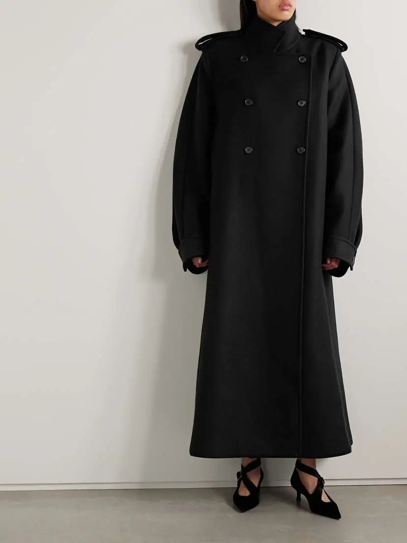 Khaite Donna Oversized Double-breasted Wool Coat | Thumbnail 3 Khaite Donna Oversized Double-breasted Wool Coat | Thumbnail 3