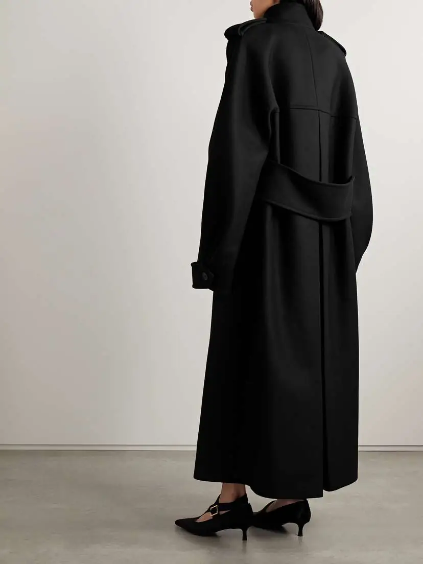 Khaite Donna Oversized Double-breasted Wool Coat | Thumbnail 4 Khaite Donna Oversized Double-breasted Wool Coat | Thumbnail 4