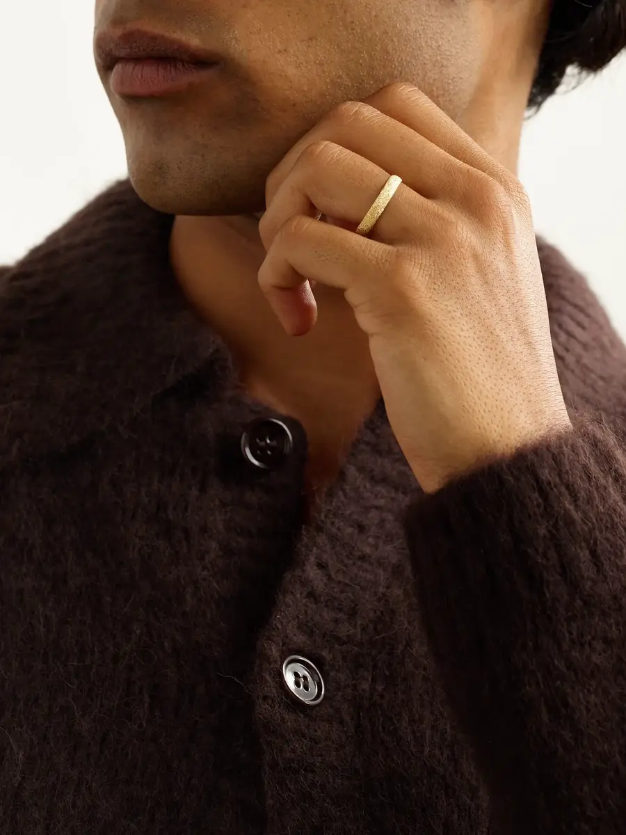 Carolina Bucci Florentine Finish 18-Karat Gold Ring - Men | Thumbnail 2 Carolina Bucci Florentine Finish 18-Karat Gold Ring - Men | Thumbnail 2