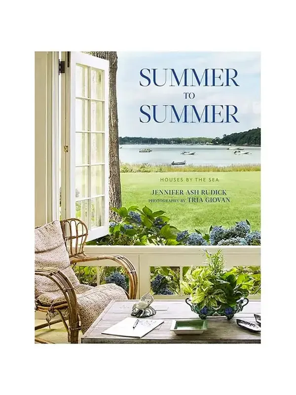 Ingram Books Summer to Summer: Houses by the Sea