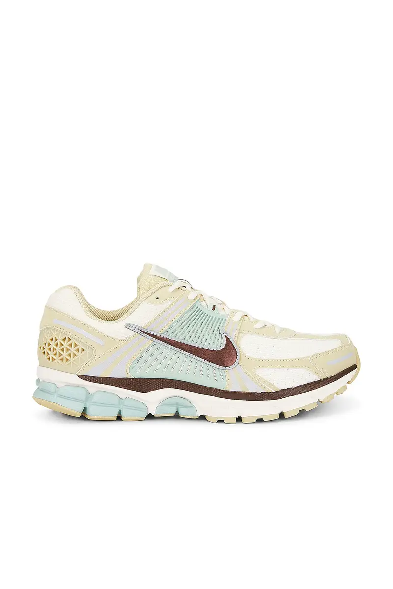 Nike Zoom Vomero 5 Se | Thumbnail 3