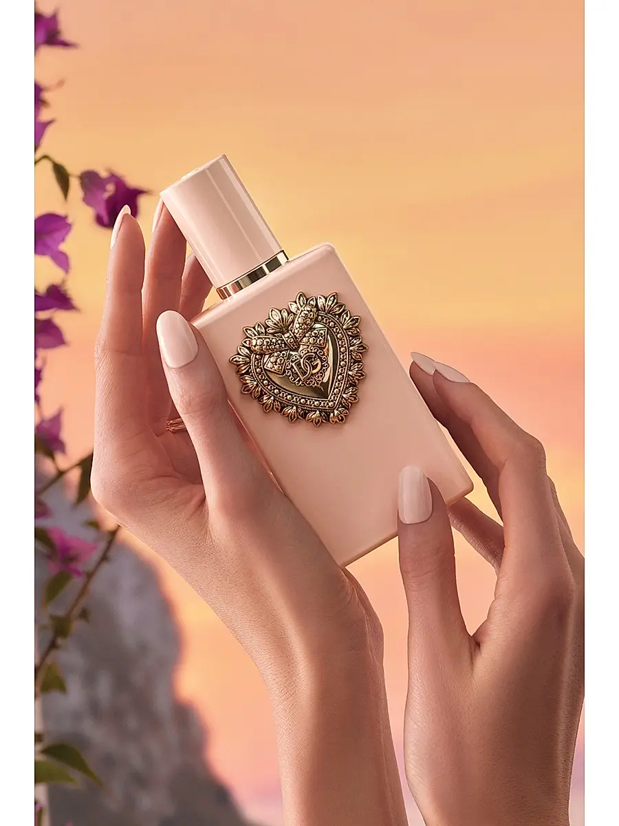 Dolce & Gabbana Women's My Devotion Eau de Parfum Intense | Thumbnail 5 Dolce & Gabbana Women's My Devotion Eau de Parfum Intense | Thumbnail 5