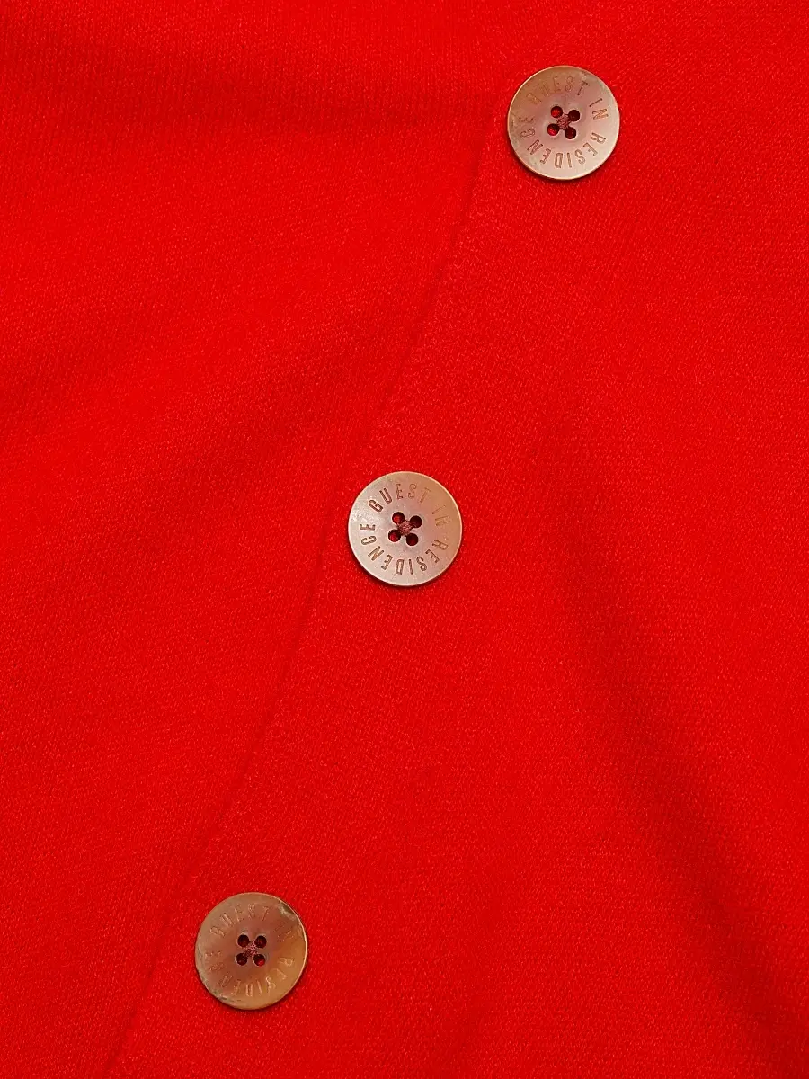 Guest in Residence Women's Everywear Cashmere Cardigan - Chili | Thumbnail 7 Guest in Residence Women's Everywear Cashmere Cardigan - Chili | Thumbnail 7
