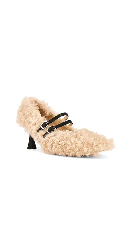 Zemeta Teddy Heel | Thumbnail 2 Zemeta Teddy Heel | Thumbnail 2