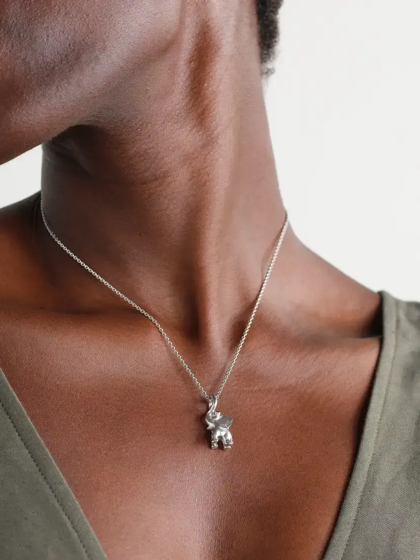 OLE LYNGGAARD COPENHAGEN Elephant 18-karat White Gold Diamond Necklace | Thumbnail 2