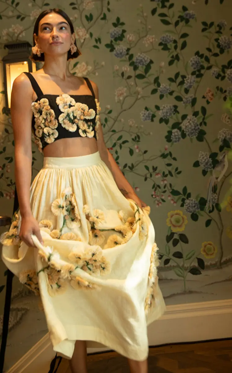 Agua by Agua Bendita Cacao Verso Floral Appliqué Linen Cropped Top | Thumbnail 2