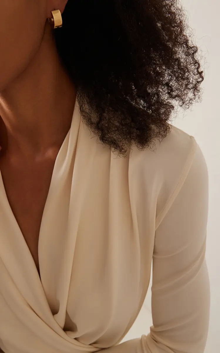 Toteme Signature Hoops Gold Plated | Thumbnail 2 Toteme Signature Hoops Gold Plated | Thumbnail 2
