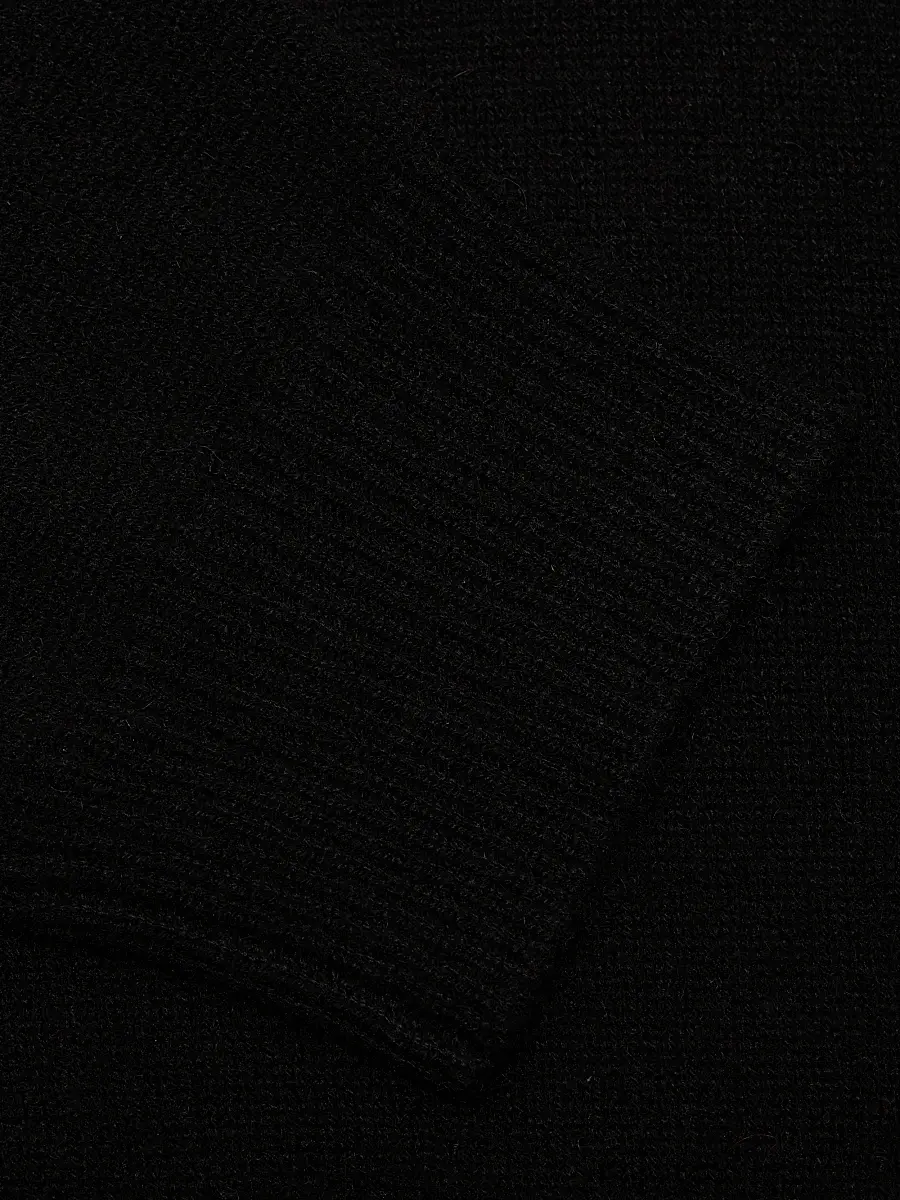 Loulou de Saison Women's Anzor Cashmere V-Neck Boxy Sweater | Thumbnail 7 Loulou de Saison Women's Anzor Cashmere V-Neck Boxy Sweater | Thumbnail 7