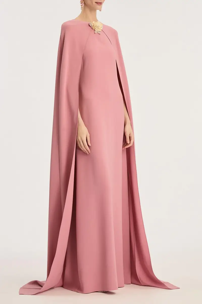 Oscar de la Renta Draped Sleeve Brooch Caftan Gown | Thumbnail 3