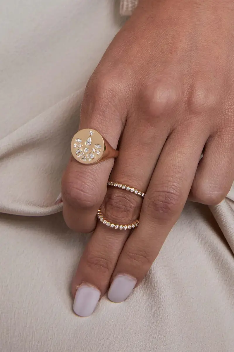 Zoë Chicco Diamond Mosaic Signet Ring | Thumbnail 3 Zoë Chicco Diamond Mosaic Signet Ring | Thumbnail 3