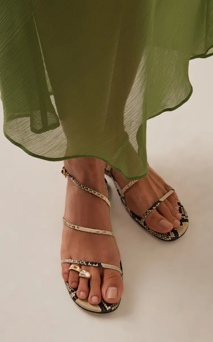 Simuero Duna Rhodium-Plated Toe Ring | Thumbnail 2 Simuero Duna Rhodium-Plated Toe Ring | Thumbnail 2