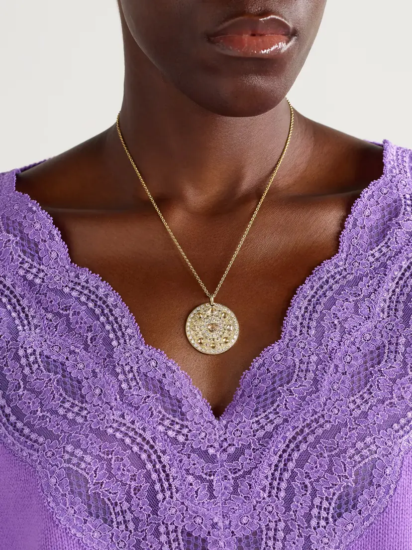 De Beers London Talisman Medal Large 18-karat Gold Diamond Necklace | Thumbnail 2 De Beers London Talisman Medal Large 18-karat Gold Diamond Necklace | Thumbnail 2