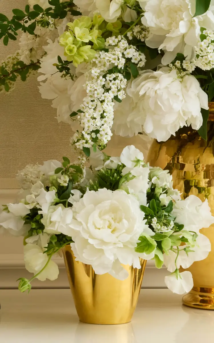 Aerin Gilded Clover Small Vase - Gold | Thumbnail 3 Aerin Gilded Clover Small Vase - Gold | Thumbnail 3