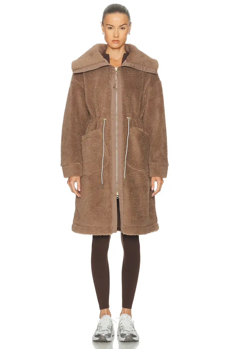 Varley Logan Sherpa Coat | Thumbnail 2