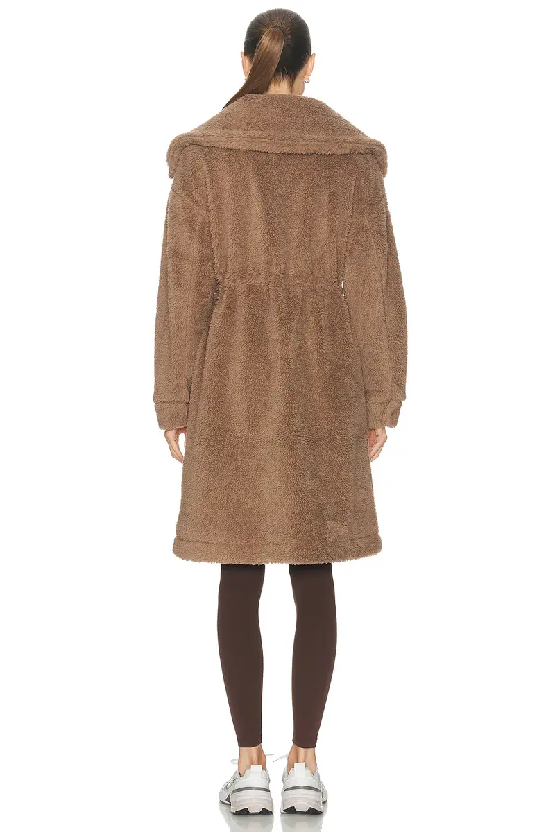 Varley Logan Sherpa Coat | Thumbnail 4
