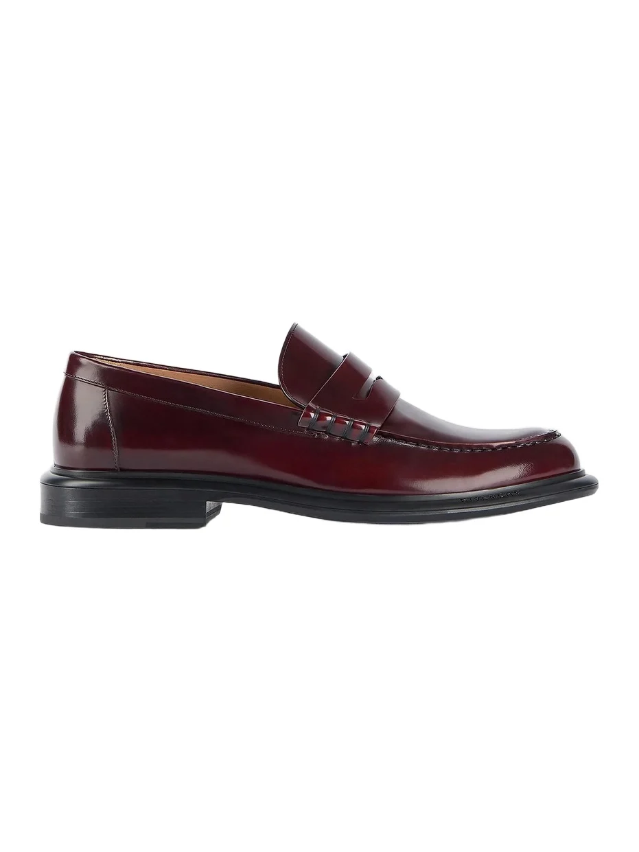 Givenchy Men's Gent Loafers in Brushed Leather - Burgundy