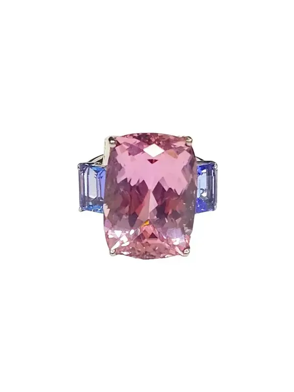 18KW 9,2G Kunzite 17,78CT Tanzanite 1,66CT Ring 18KW 9,2G Kunzite 17,78CT Tanzanite 1,66CT Ring