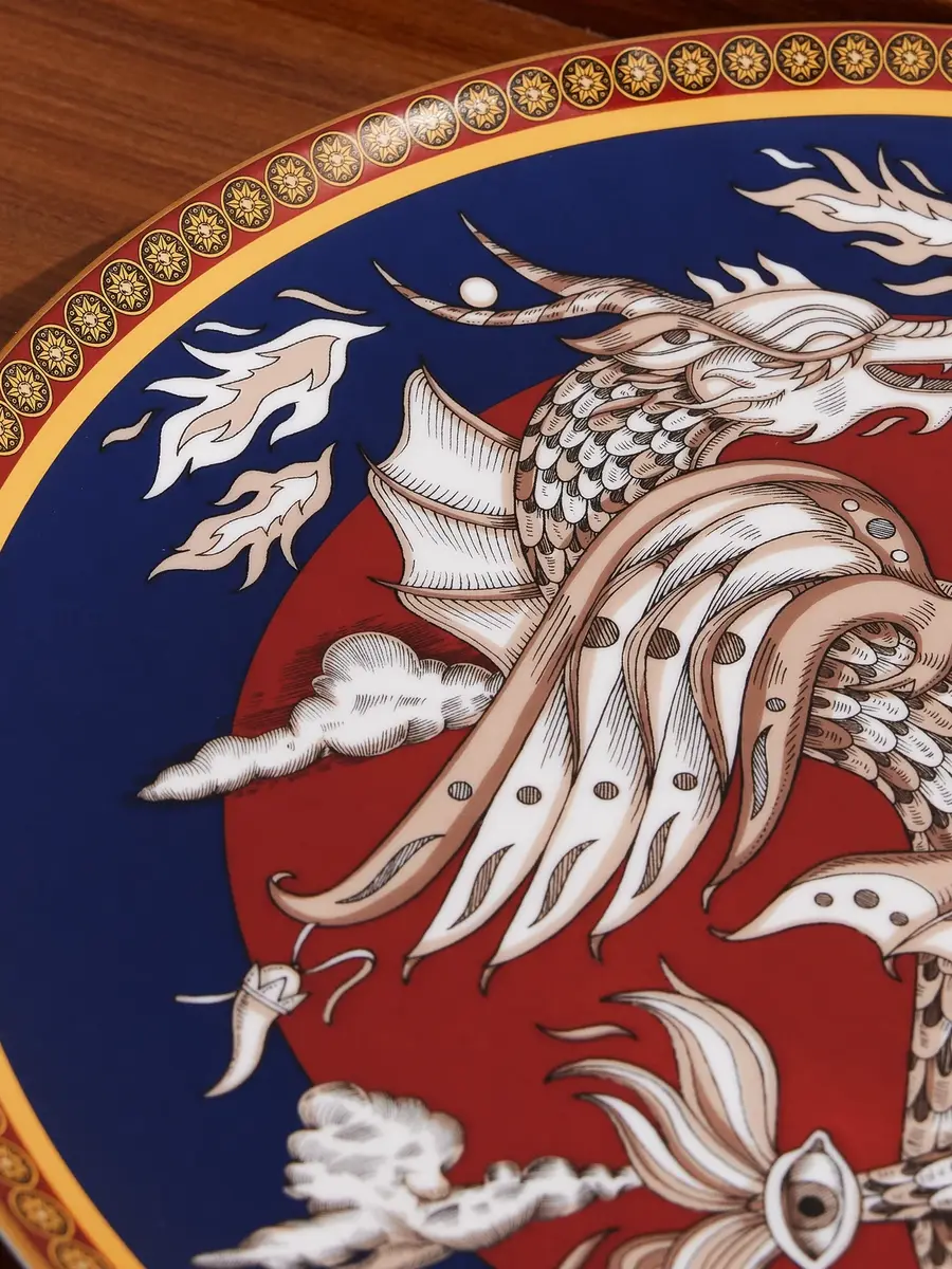 La DoubleJ The Dragon Gold-Trimmed Porcelain Decorative Plate - Men | Thumbnail 4 La DoubleJ The Dragon Gold-Trimmed Porcelain Decorative Plate - Men | Thumbnail 4
