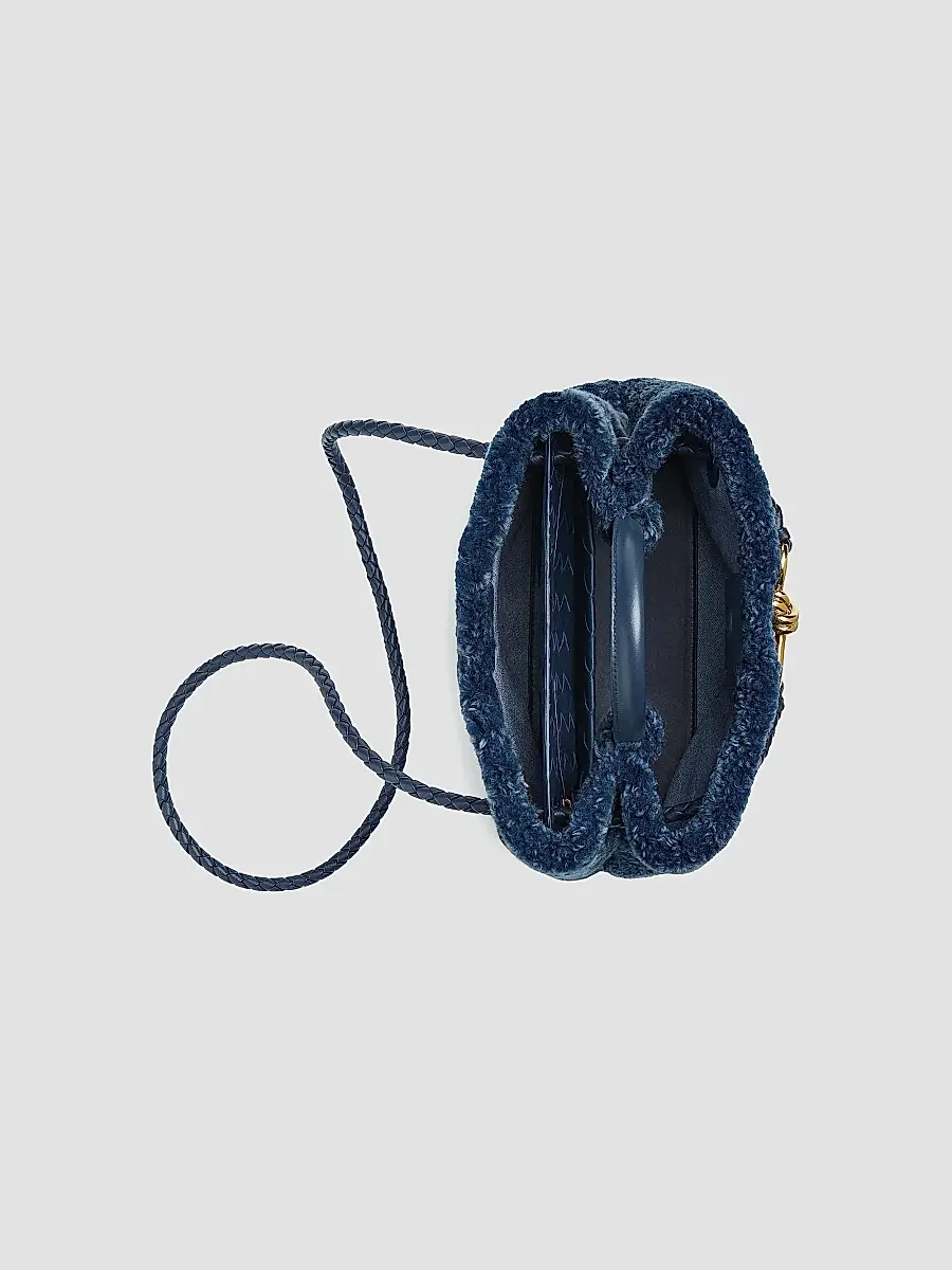 Bottega Veneta Women's Medium Andiamo Dyed Shearling Top Handle Bag | Thumbnail 5