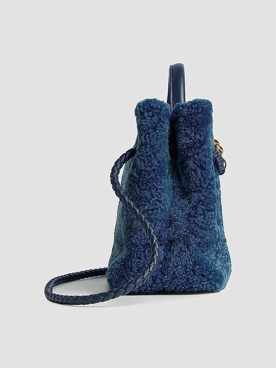 Bottega Veneta Women's Medium Andiamo Dyed Shearling Top Handle Bag | Thumbnail 7