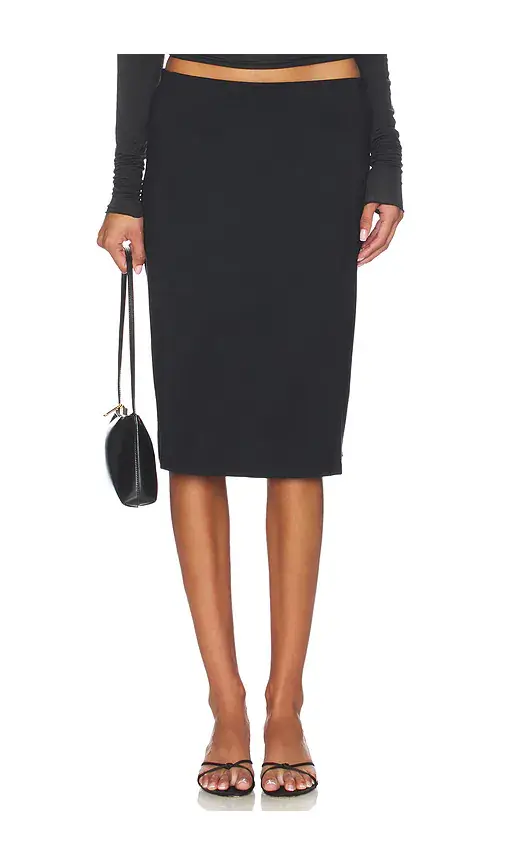 Smooth Layers Skirt