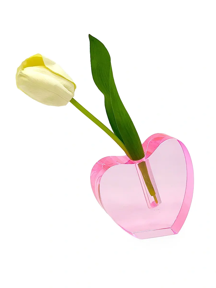 Tizo Crystal Heart Vase | Thumbnail 4