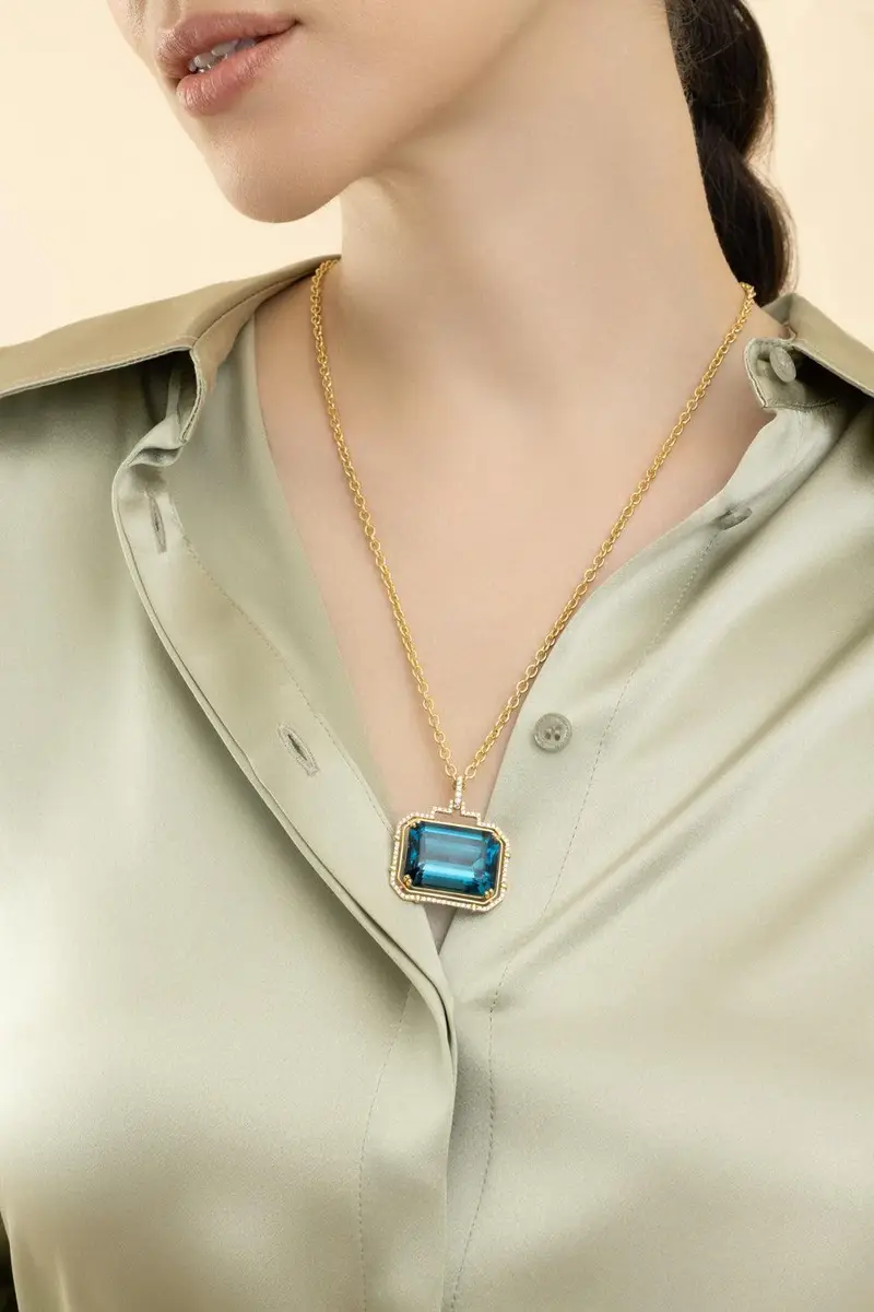 GOSHWARA London Blue Topaz Gossip Pendant Necklace | Thumbnail 2