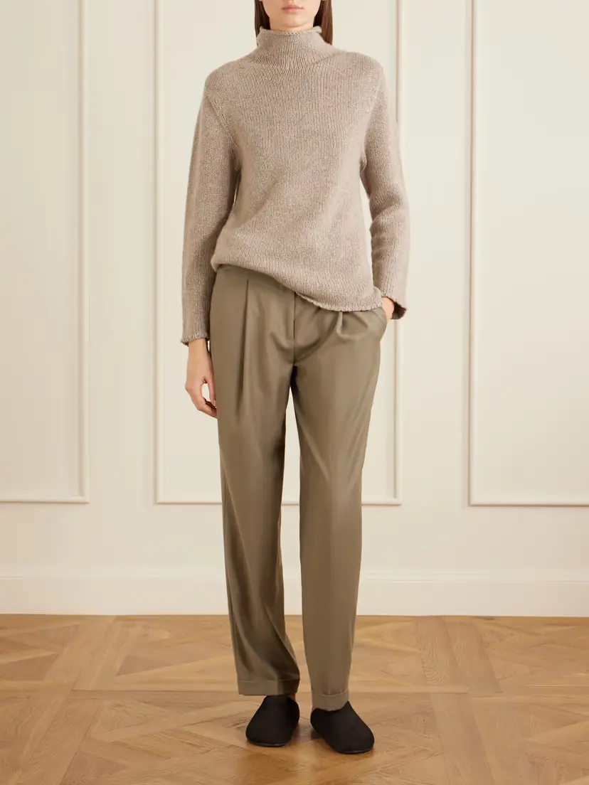 The Row Mariam Turtleneck Cashmere Sweater | Thumbnail 2 The Row Mariam Turtleneck Cashmere Sweater | Thumbnail 2