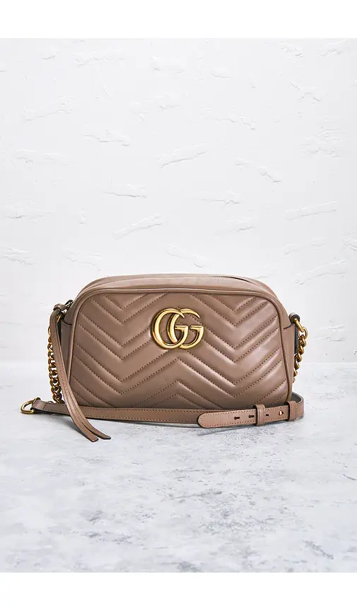 Gucci GG Marmont Shoulder Bag | Thumbnail 2 Gucci GG Marmont Shoulder Bag | Thumbnail 2