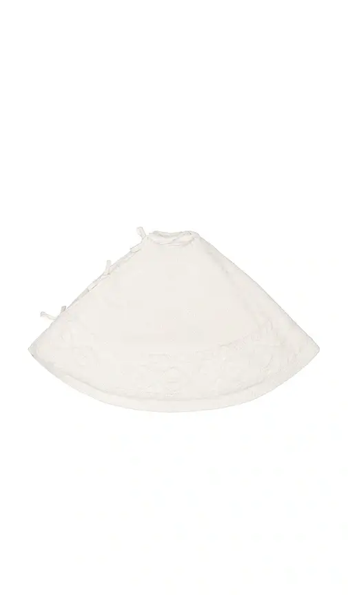 Barefoot Dreams X Revolve Cozychic Cable Holiday Tree Skirt | Image 1 Barefoot Dreams X Revolve Cozychic Cable Holiday Tree Skirt | Image 1