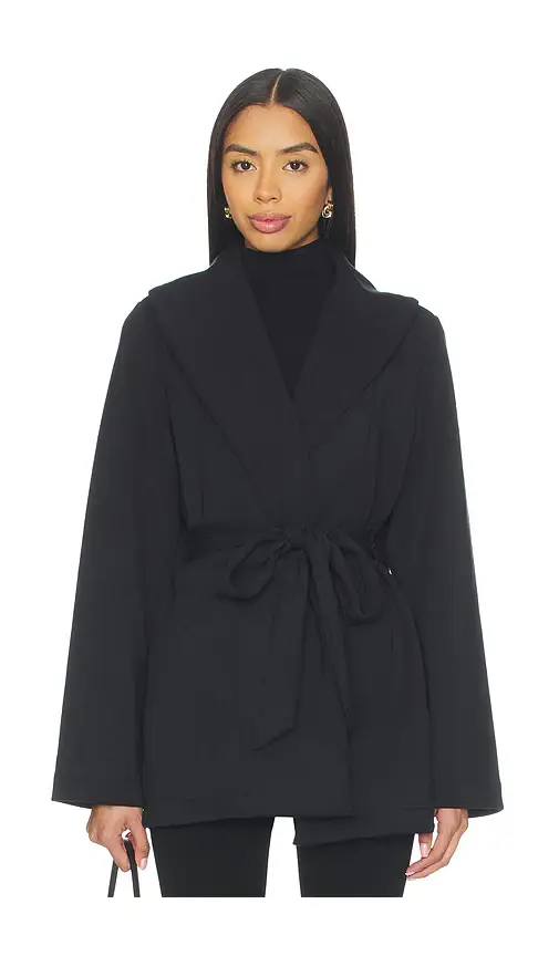 SPANX Airessentials Luxe Wrap | Image 1 SPANX Airessentials Luxe Wrap | Image 1
