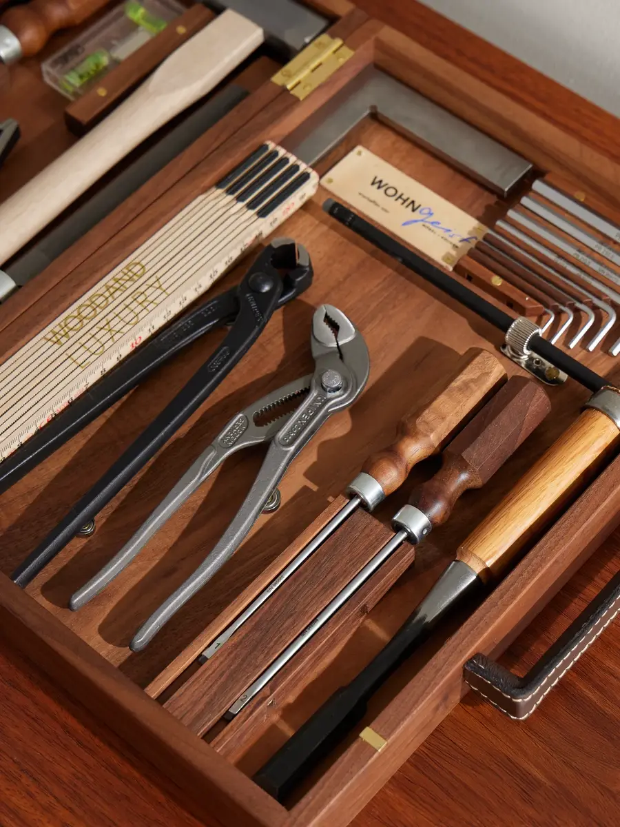 WohnGeist Swiss Leather-Trimmed Wooden Toolkit - Men | Thumbnail 3 WohnGeist Swiss Leather-Trimmed Wooden Toolkit - Men | Thumbnail 3
