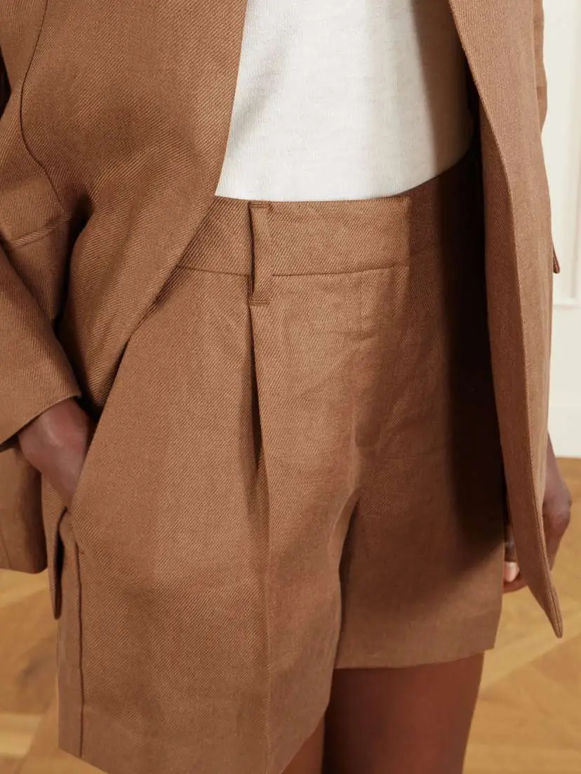 Brunello Cucinelli Pleated Linen-twill Shorts | Thumbnail 5 Brunello Cucinelli Pleated Linen-twill Shorts | Thumbnail 5
