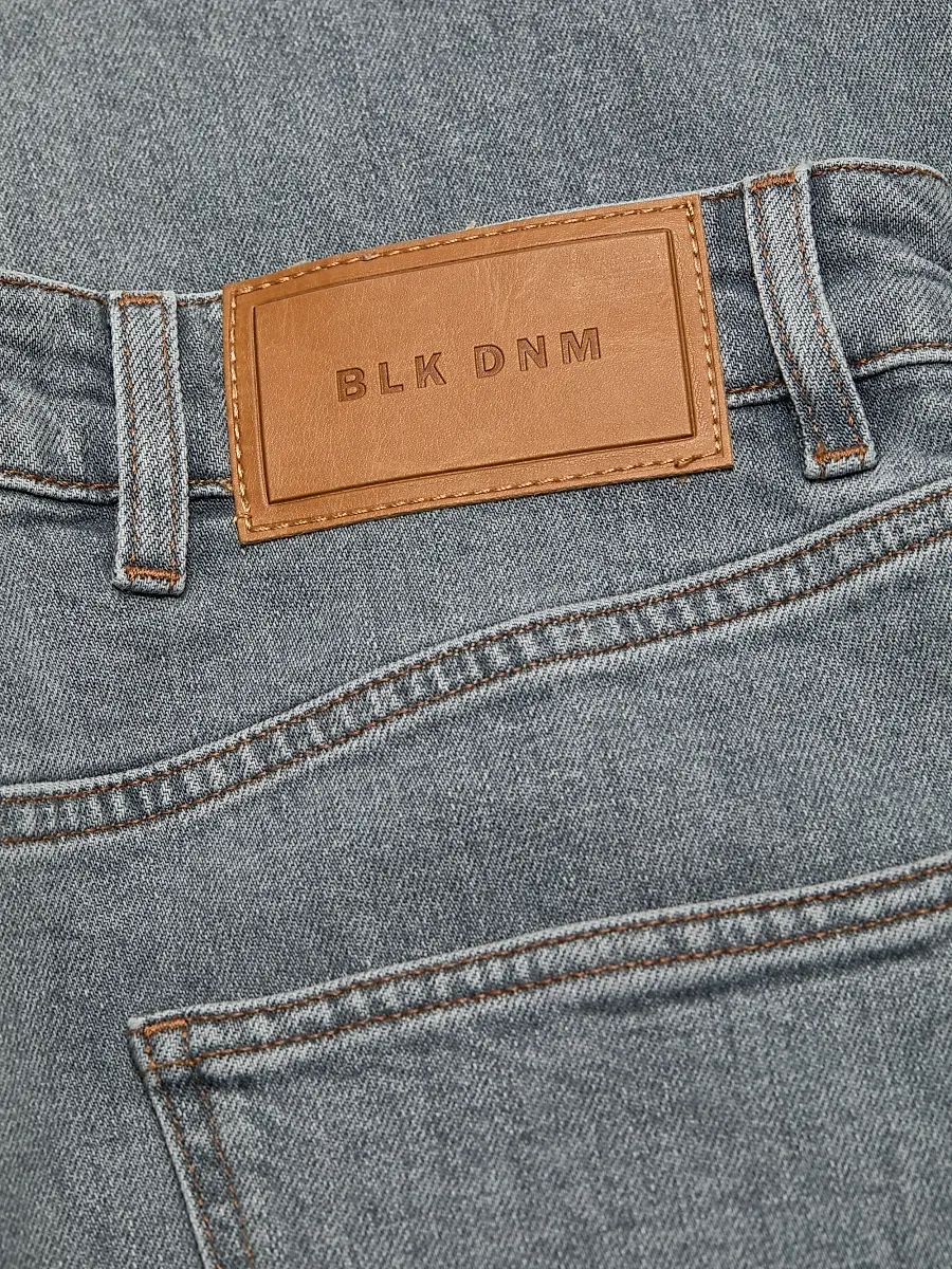 BLK DNM Women's High-Rise Relaxed Jeans | Thumbnail 7 BLK DNM Women's High-Rise Relaxed Jeans | Thumbnail 7