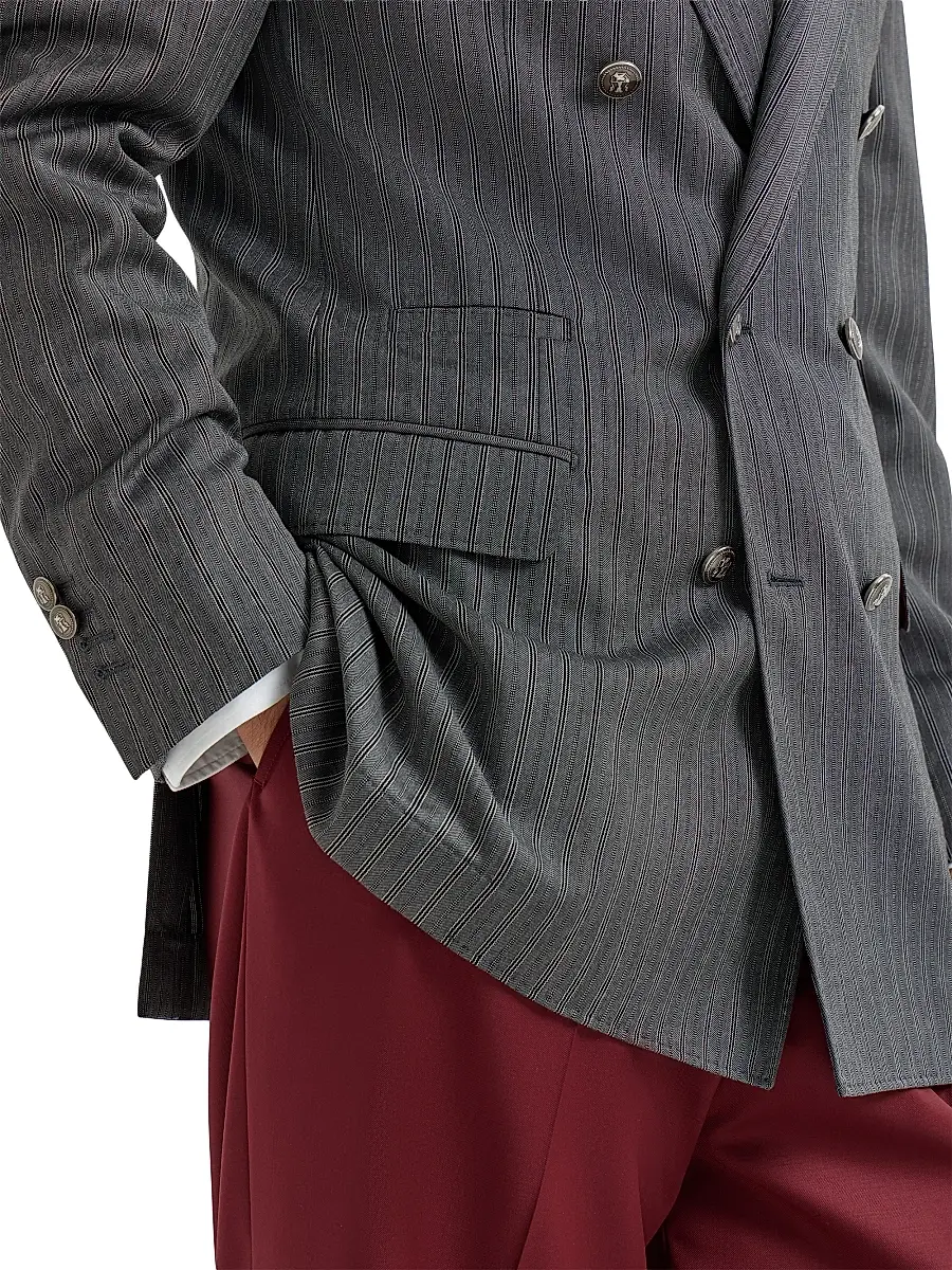 Brunello Cucinelli Men's Virgin Wool Fresco One and a Half Breasted Tailor Blazer with Metal Buttons | Thumbnail 4 Brunello Cucinelli Men's Virgin Wool Fresco One and a Half Breasted Tailor Blazer with Metal Buttons | Thumbnail 4
