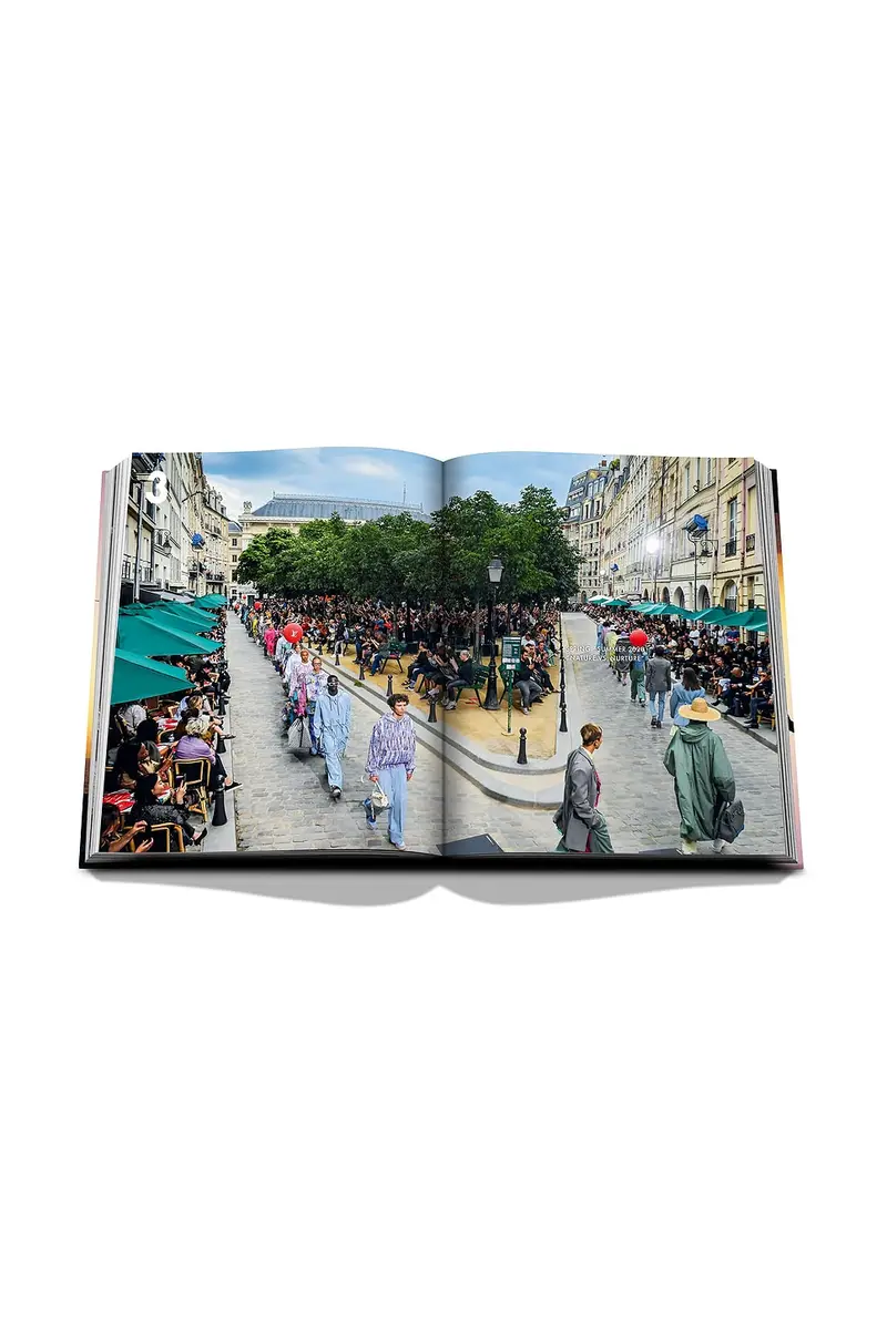 ASSOULINE Louis Vuitton: Virgil Abloh (Ultimate Edition) | Thumbnail 14 ASSOULINE Louis Vuitton: Virgil Abloh (Ultimate Edition) | Thumbnail 14