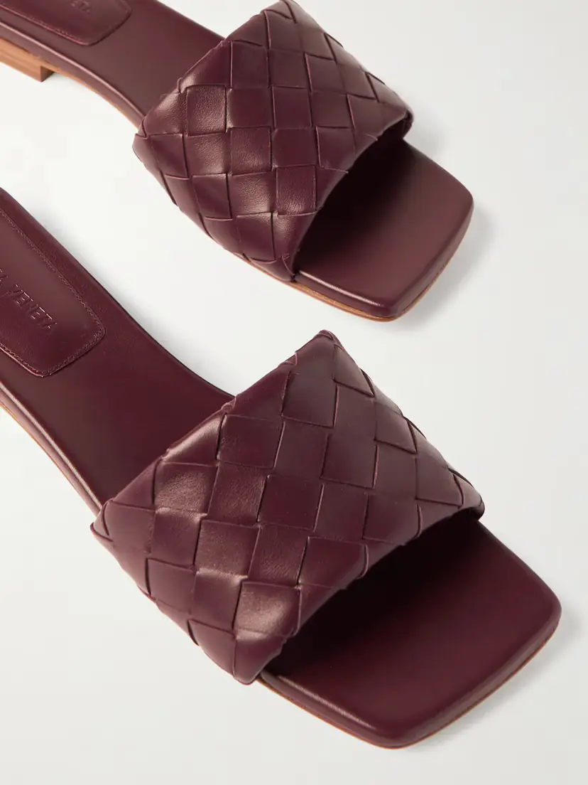 Bottega Veneta Parco Intrecciato Leather Slides | Thumbnail 4 Bottega Veneta Parco Intrecciato Leather Slides | Thumbnail 4
